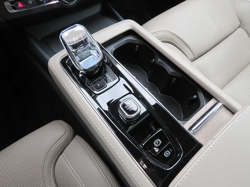 Volvo  Ultra, B5 마일드 하이브리드, 가솔린, 다크