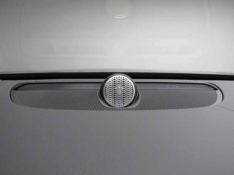 Volvo  Ultra, B5 마일드 하이브리드, 가솔린, 다크