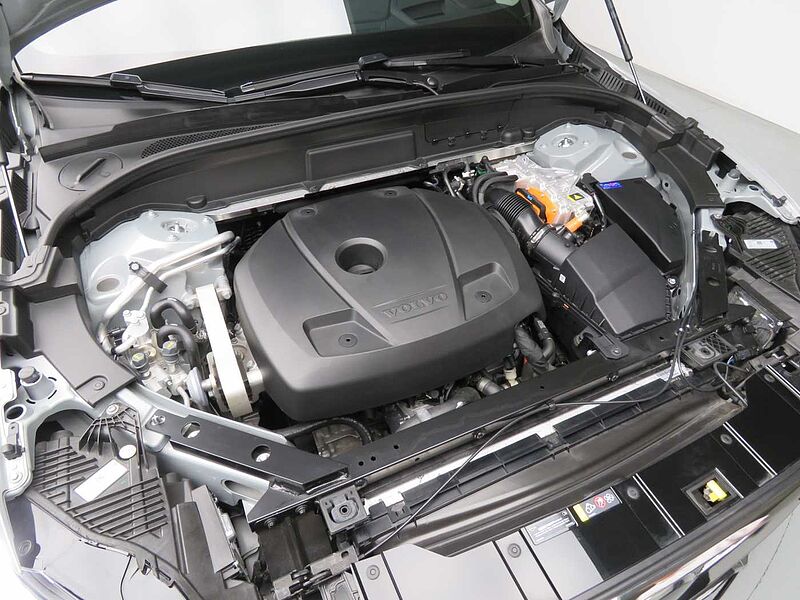 Volvo  Ultra, T8 AWD 플러그-인 하이브리드, 전기/가솔린, 브라이트