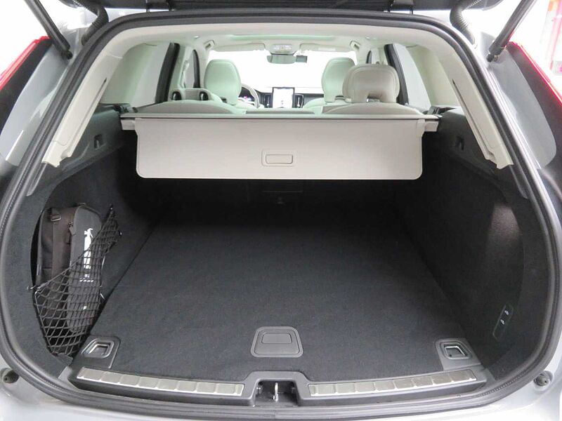 Volvo  Ultra, T8 AWD 플러그-인 하이브리드, 전기/가솔린, 브라이트