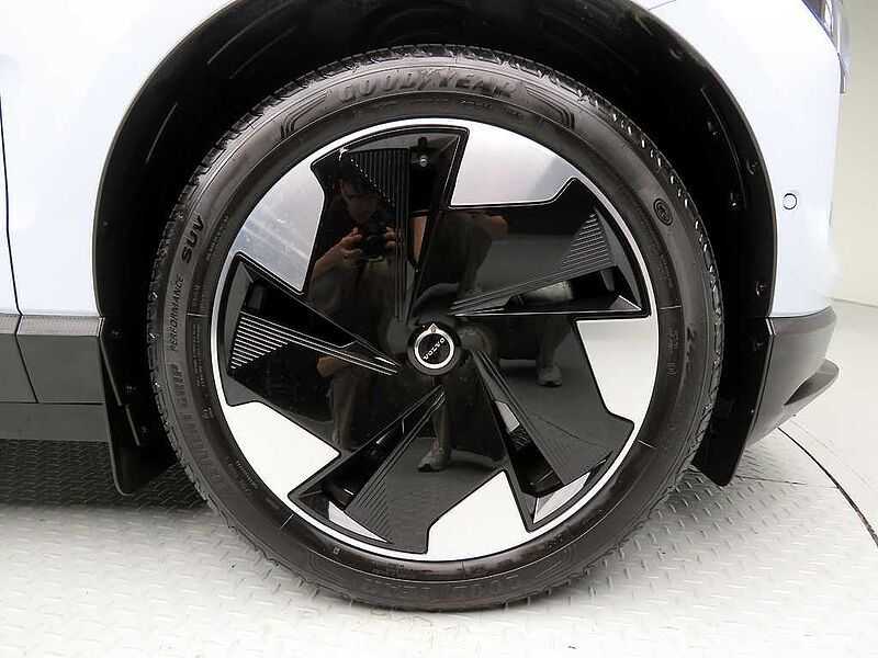 Volvo  Ultra, Single Motor Extended Range, 순수 전기