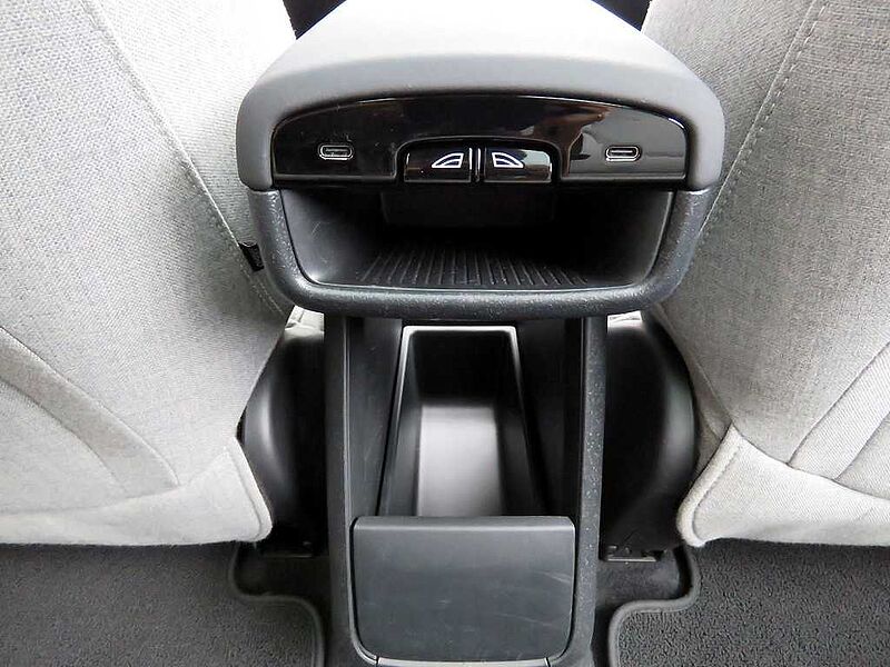 Volvo  Ultra, Single Motor Extended Range, 순수 전기