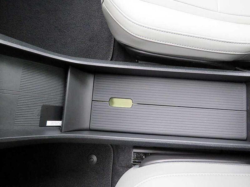 Volvo  Ultra, Twin Motor Performance, 순수 전기