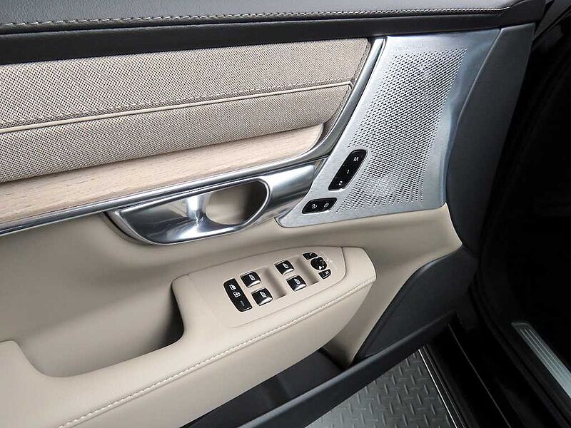 Volvo  Ultra, B5 마일드 하이브리드, 가솔린, 브라이트