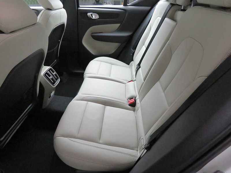 Volvo  Ultra, B4 AWD 마일드 하이브리드, 가솔린, 브라이트