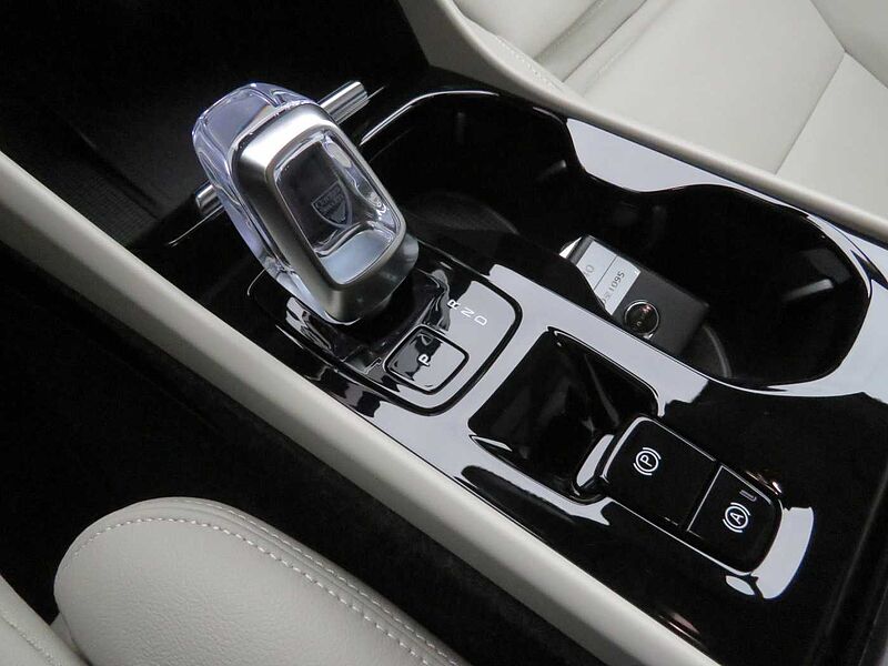 Volvo  Ultra, B4 AWD 마일드 하이브리드, 가솔린, 브라이트