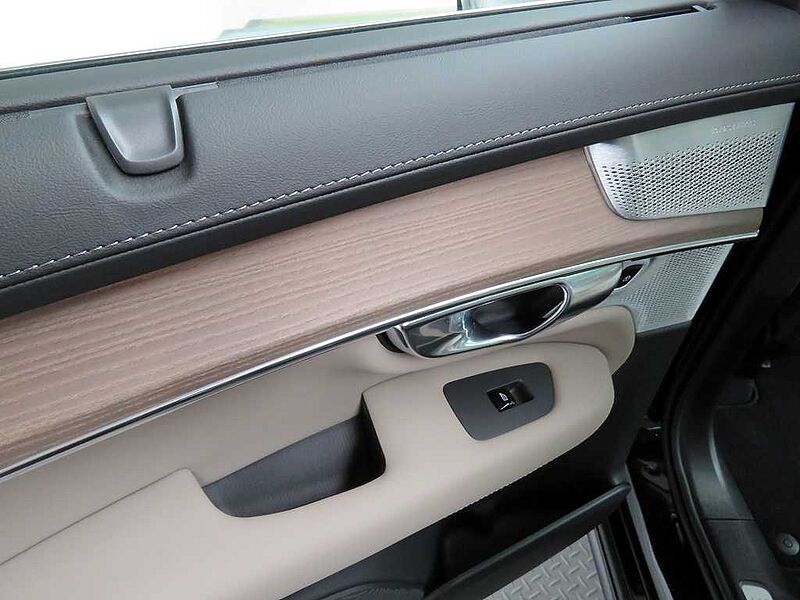 Volvo  Ultra, T8 AWD 플러그-인 하이브리드, 전기/가솔린, 브라이트, 7 좌석