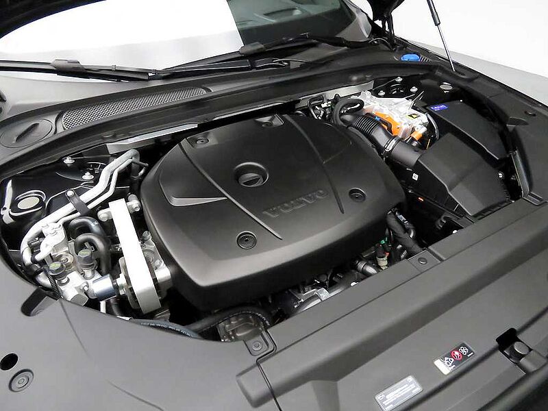 Volvo  Ultra, T8 AWD 플러그-인 하이브리드, 전기/가솔린, 브라이트