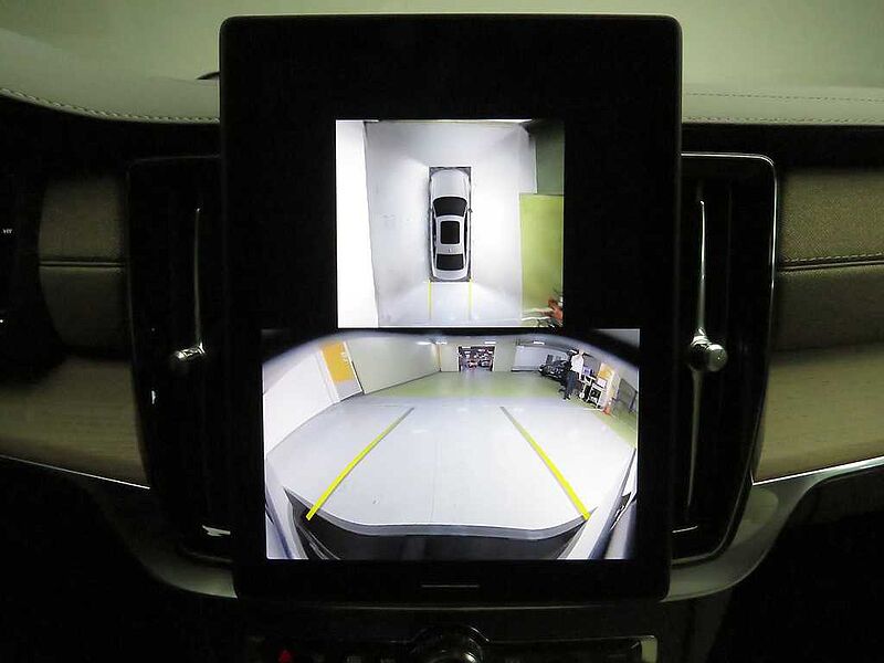 Volvo  Ultra, T8 AWD 플러그-인 하이브리드, 전기/가솔린, 브라이트