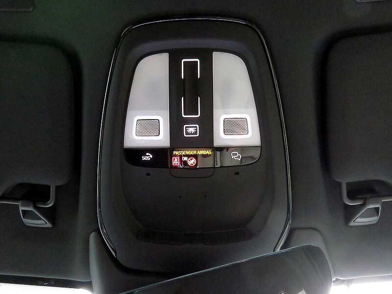 Volvo  Ultra, T8 AWD 플러그-인 하이브리드, 전기/가솔린, 브라이트