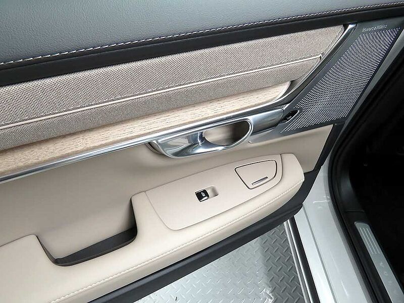 Volvo  Ultra, B5 마일드 하이브리드, 가솔린, 브라이트