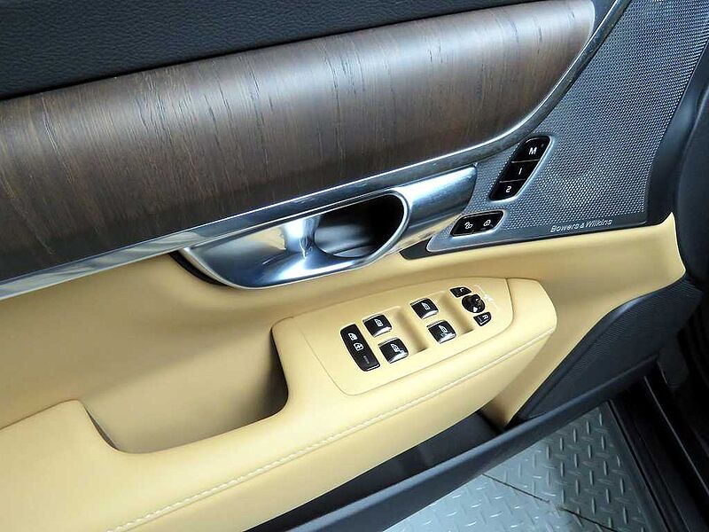 Volvo  Ultra, B5 마일드 하이브리드, 가솔린, 브라이트