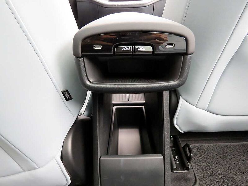 Volvo  Ultra, Single Motor Extended Range, 순수 전기