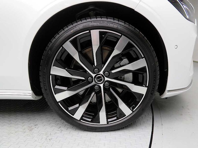 Volvo  Ultra, B5 마일드 하이브리드, 가솔린, 브라이트