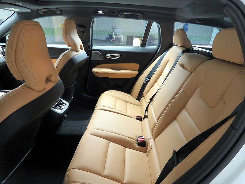 Volvo  Ultra, B5 AWD 마일드 하이브리드, 가솔린, 브라이트