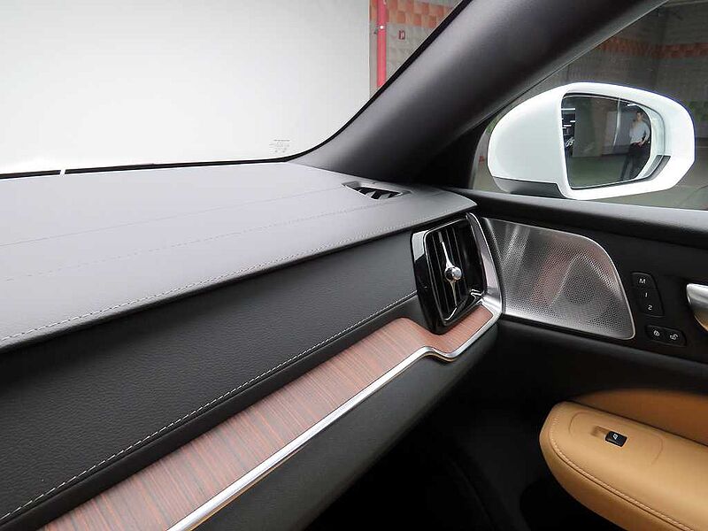 Volvo  Ultra, B5 AWD 마일드 하이브리드, 가솔린, 브라이트