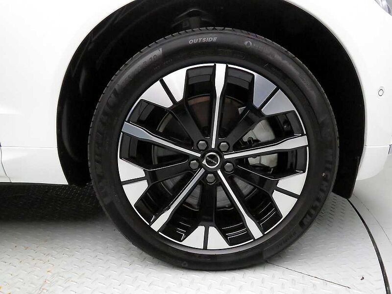 Volvo  Ultra, T8 AWD 플러그-인 하이브리드, 전기/가솔린, 브라이트