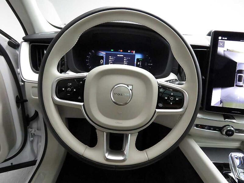 Volvo  Ultra, T8 AWD 플러그-인 하이브리드, 전기/가솔린, 브라이트