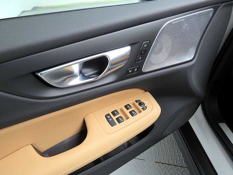 Volvo  Ultra, B5 AWD 마일드 하이브리드, 가솔린, 브라이트