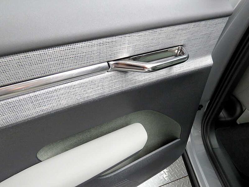 Volvo  Ultra, Twin Motor Performance, 순수 전기