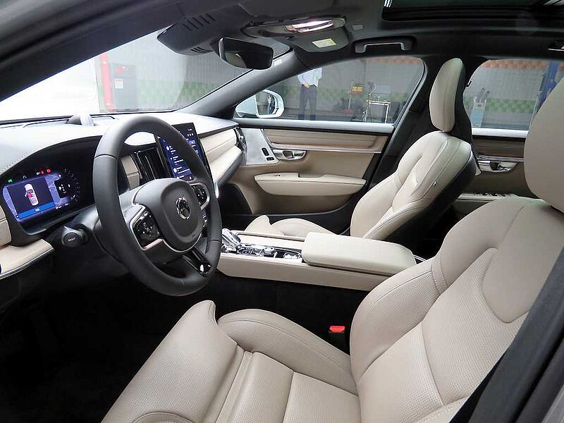 Volvo  Ultra, B5 마일드 하이브리드, 가솔린, 브라이트