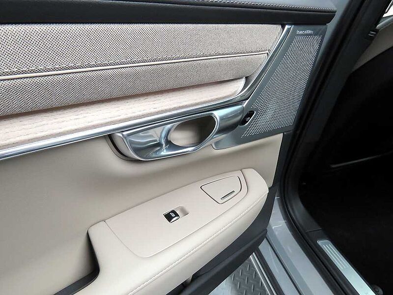 Volvo  Ultra, B5 마일드 하이브리드, 가솔린, 브라이트