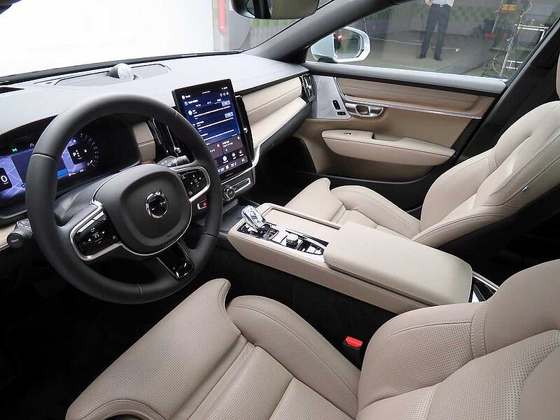 Volvo  Ultra, B5 마일드 하이브리드, 가솔린, 브라이트