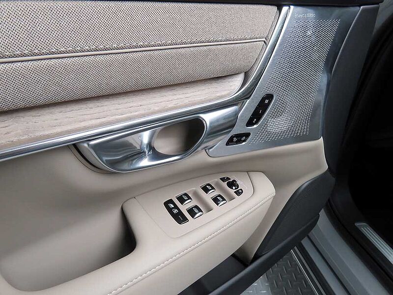 Volvo  Ultra, B5 마일드 하이브리드, 가솔린, 브라이트