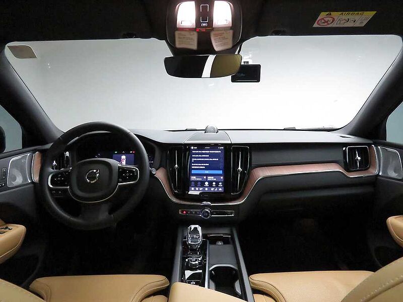 Volvo  Ultra, T8 AWD 플러그-인 하이브리드, 전기/가솔린, 브라이트