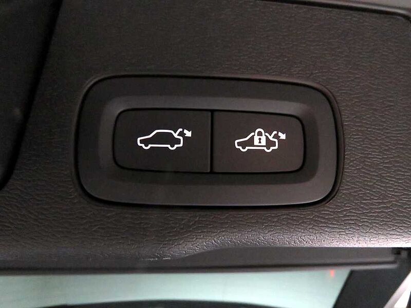 Volvo  Ultra, T8 AWD 플러그-인 하이브리드, 전기/가솔린, 브라이트