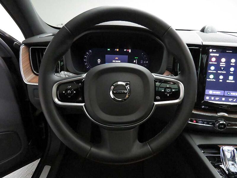 Volvo  Ultra, T8 AWD 플러그-인 하이브리드, 전기/가솔린, 브라이트