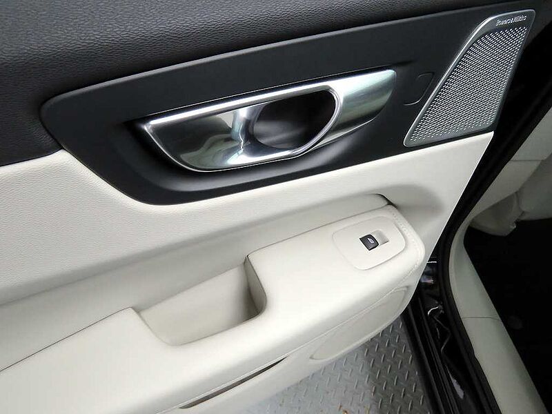 Volvo Ultra, B5 AWD 마일드 하이브리드, 가솔린, 브라이트