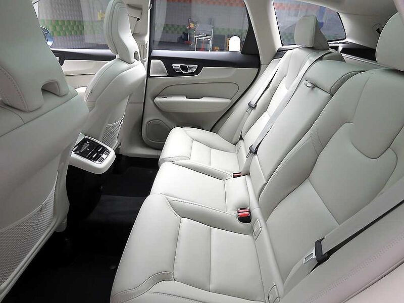 Volvo Ultra, B5 AWD 마일드 하이브리드, 가솔린, 브라이트