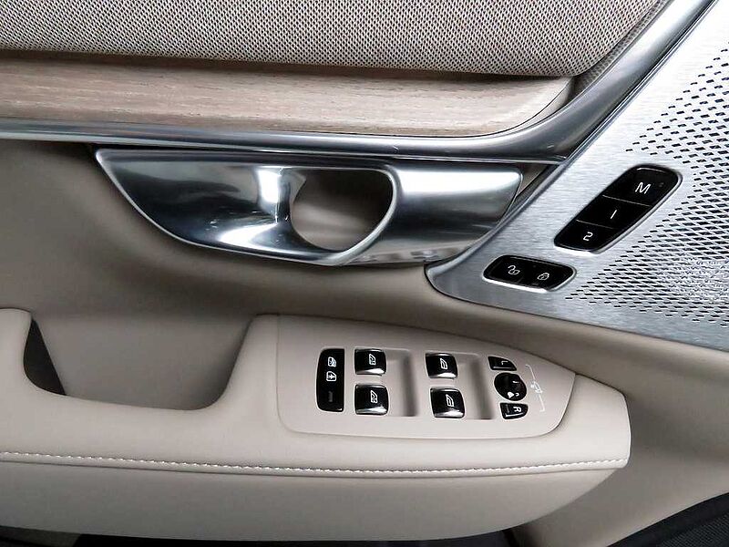 Volvo  Ultra, B5 마일드 하이브리드, 가솔린, 브라이트