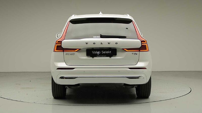 Volvo Ultra, T8 AWD 플러그-인 하이브리드, 전기/가솔린, 브라이트
